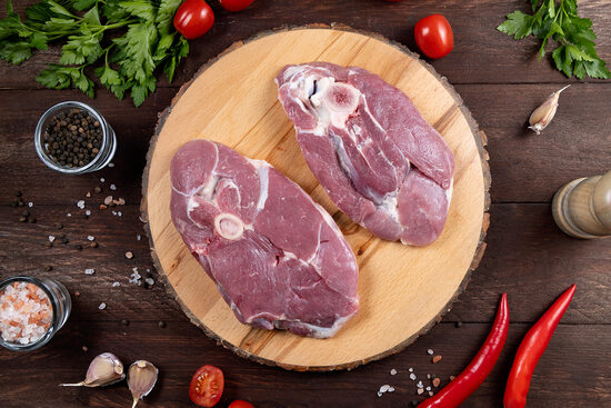 Jēra šķiņķis ar kaulu